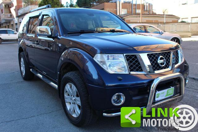 NISSAN Pathfinder 2.5 dCi SE 7 Posti