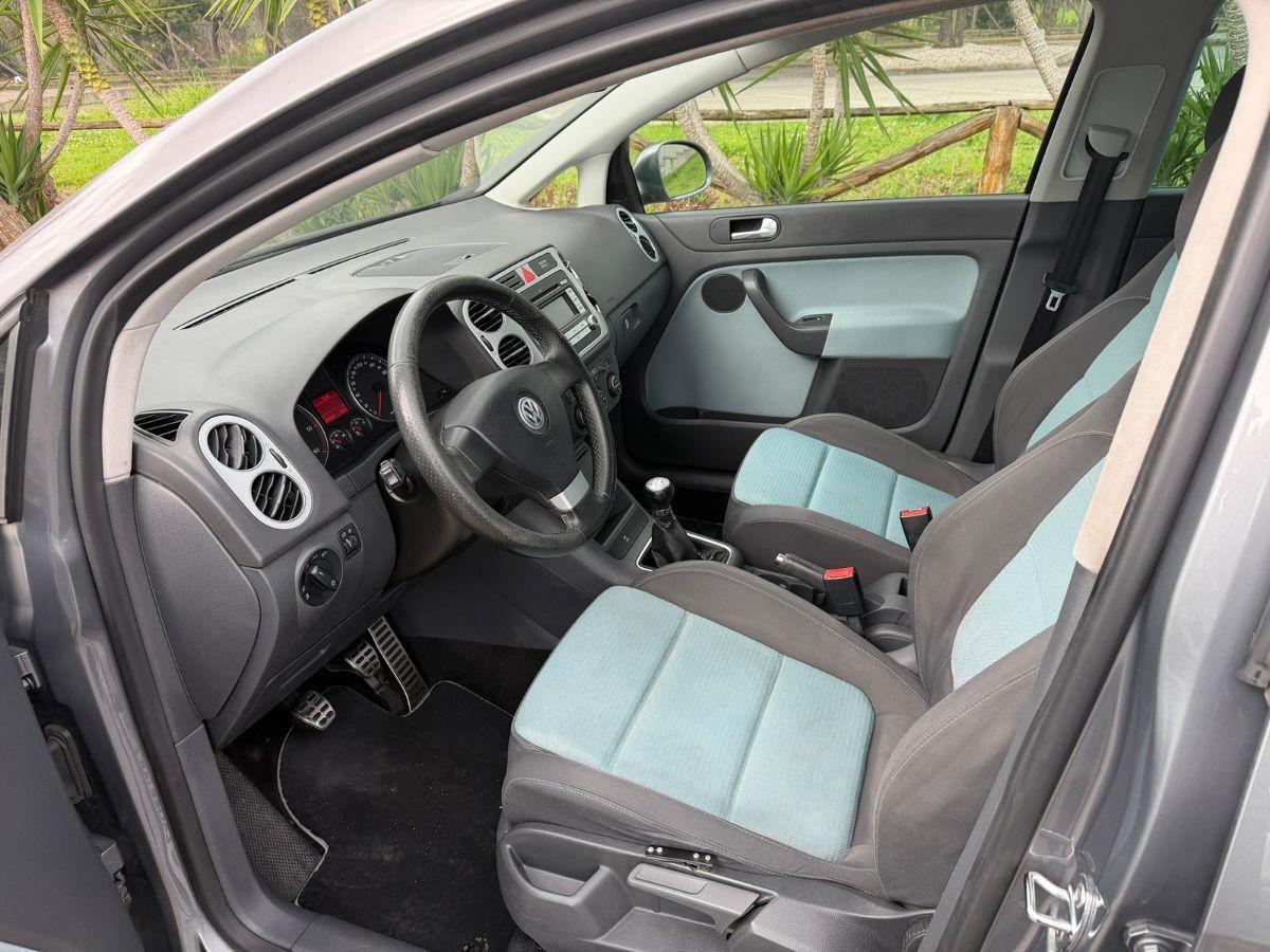 VOLKSWAGEN - Golf Plus