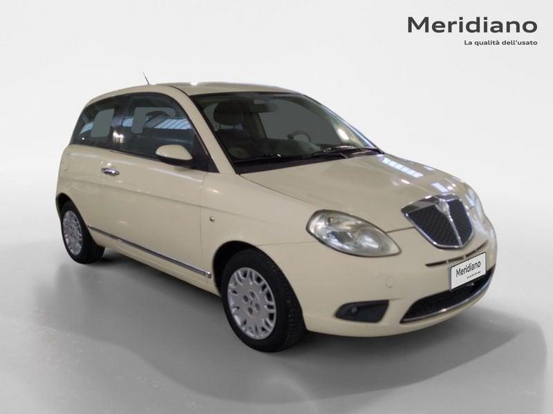 Lancia Ypsilon 1.2 69 cv Silver