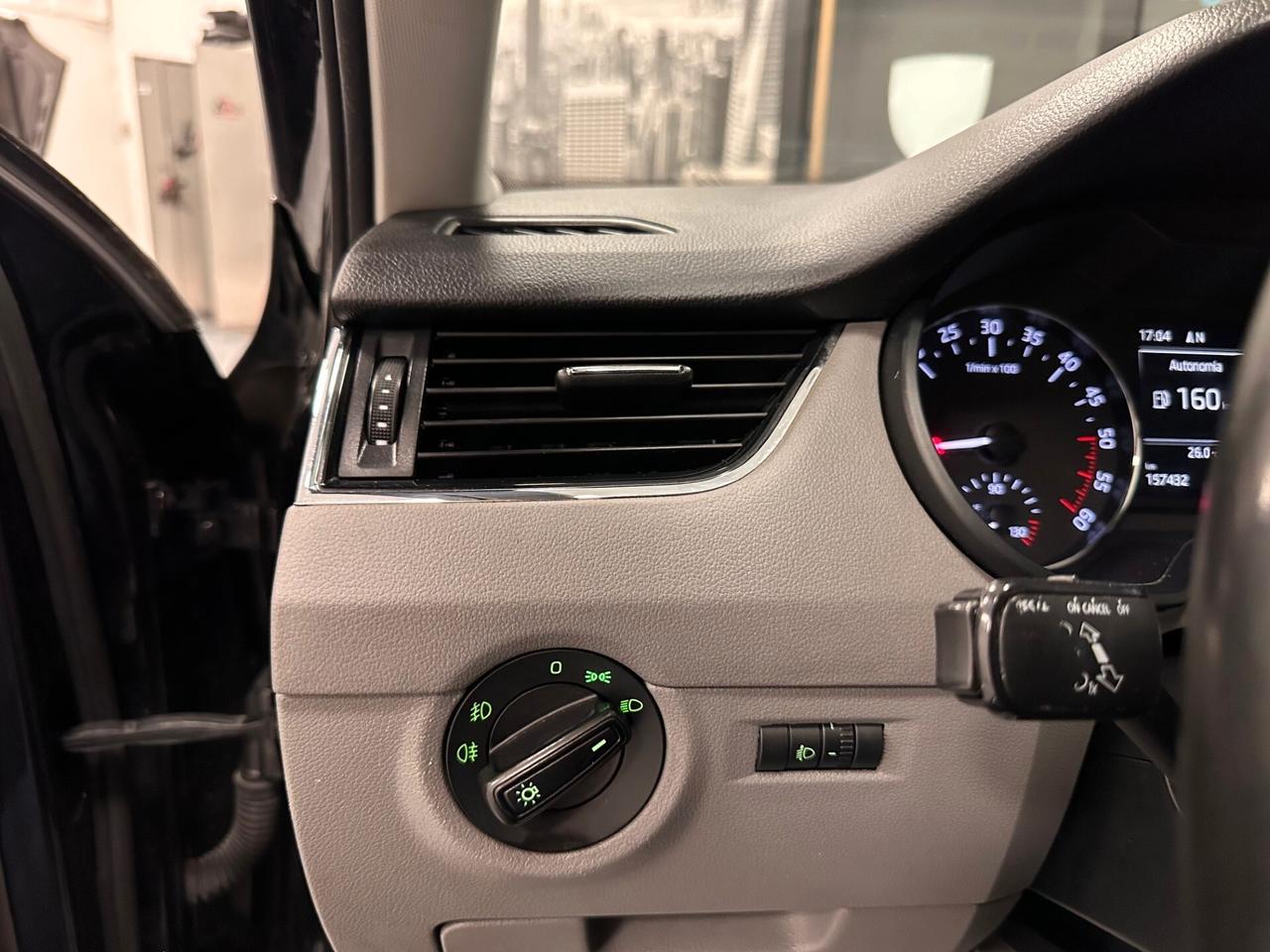 SKODA OCTAVIA 1.6 TDI SW CAMBIO MANUALE