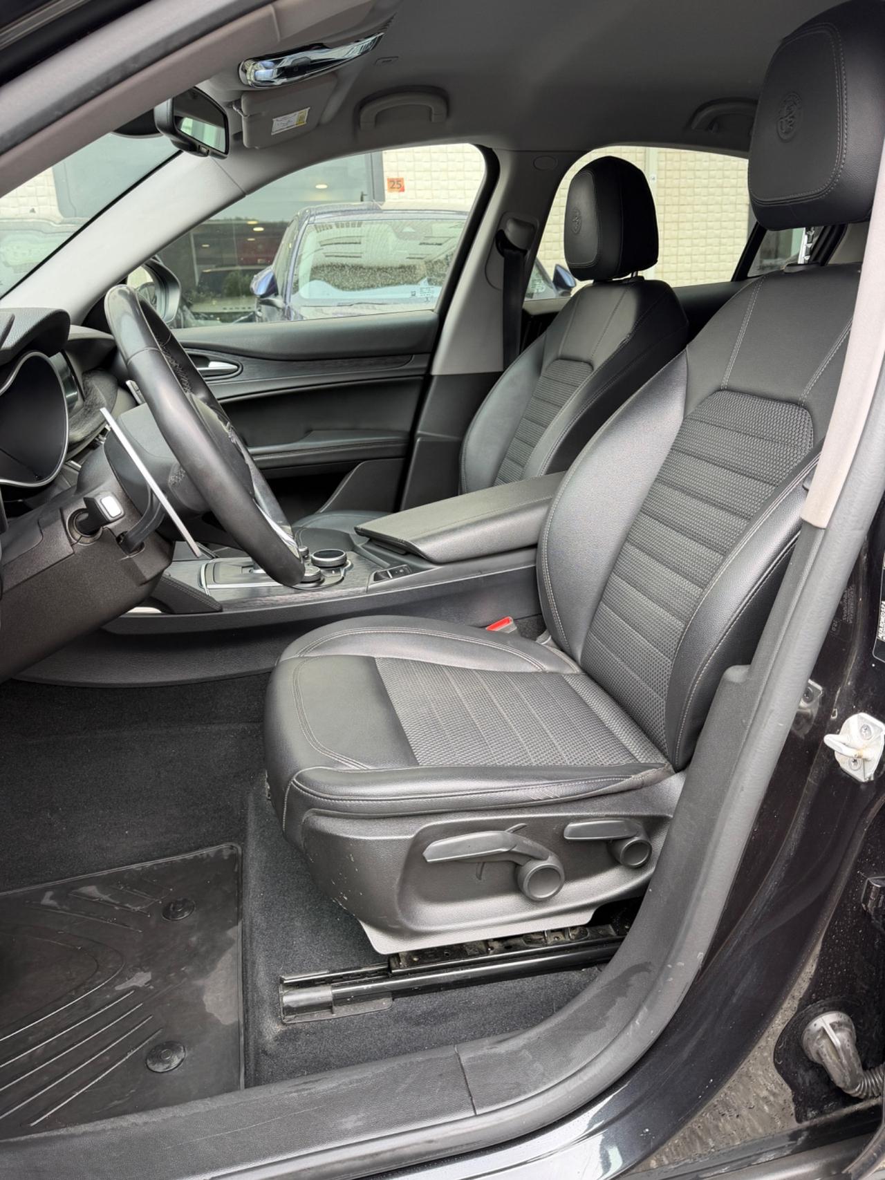 Stelvio 2.2 210 CV Q4 CRON. MANUTENZIONE PERFETTA !