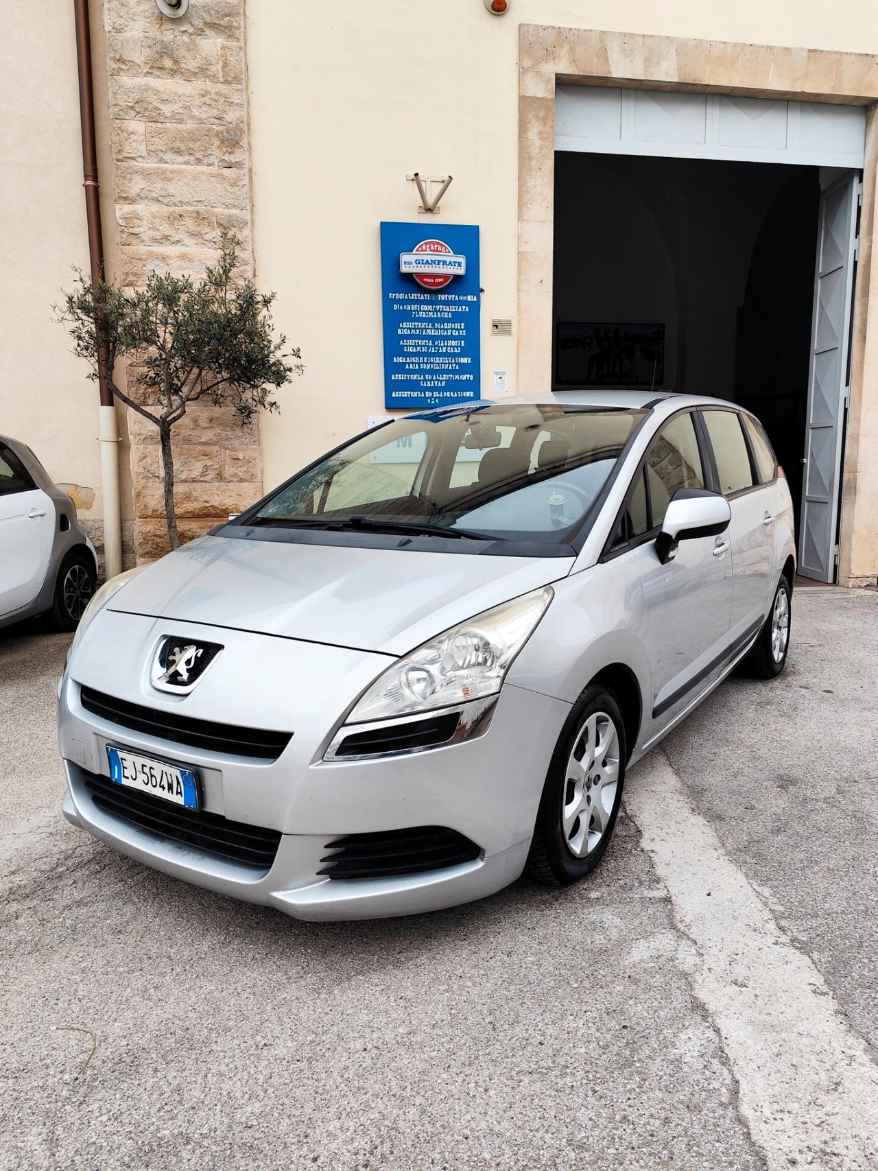 Peugeot 5008 1.6 HDi 112CV Family