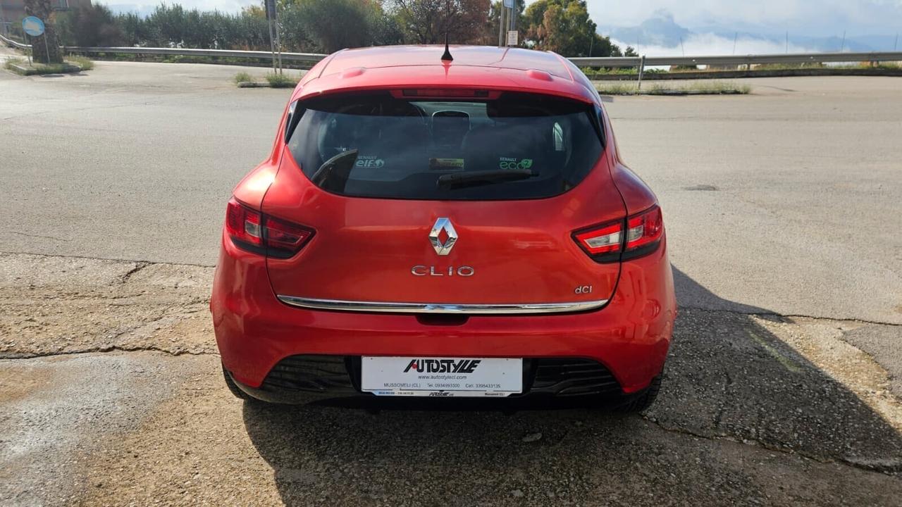 Renault Clio 1.5 dCi Costume National