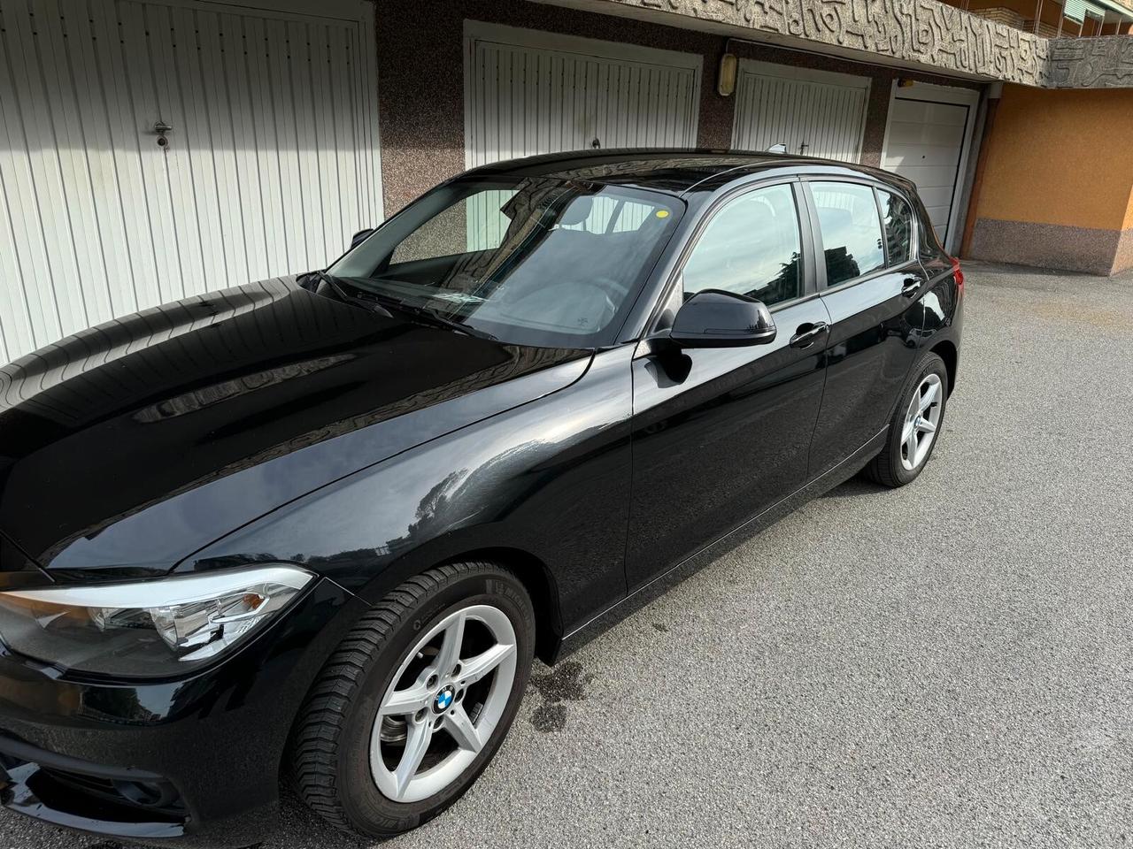 Bmw 116 116d 5p. Advantage