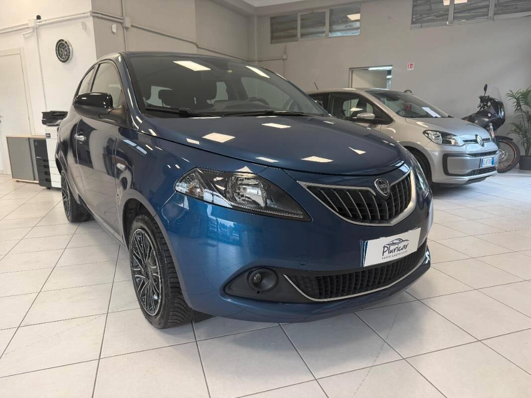 Lancia Ypsilon III 1.0 firefly hybrid UnYca s&s 70cv