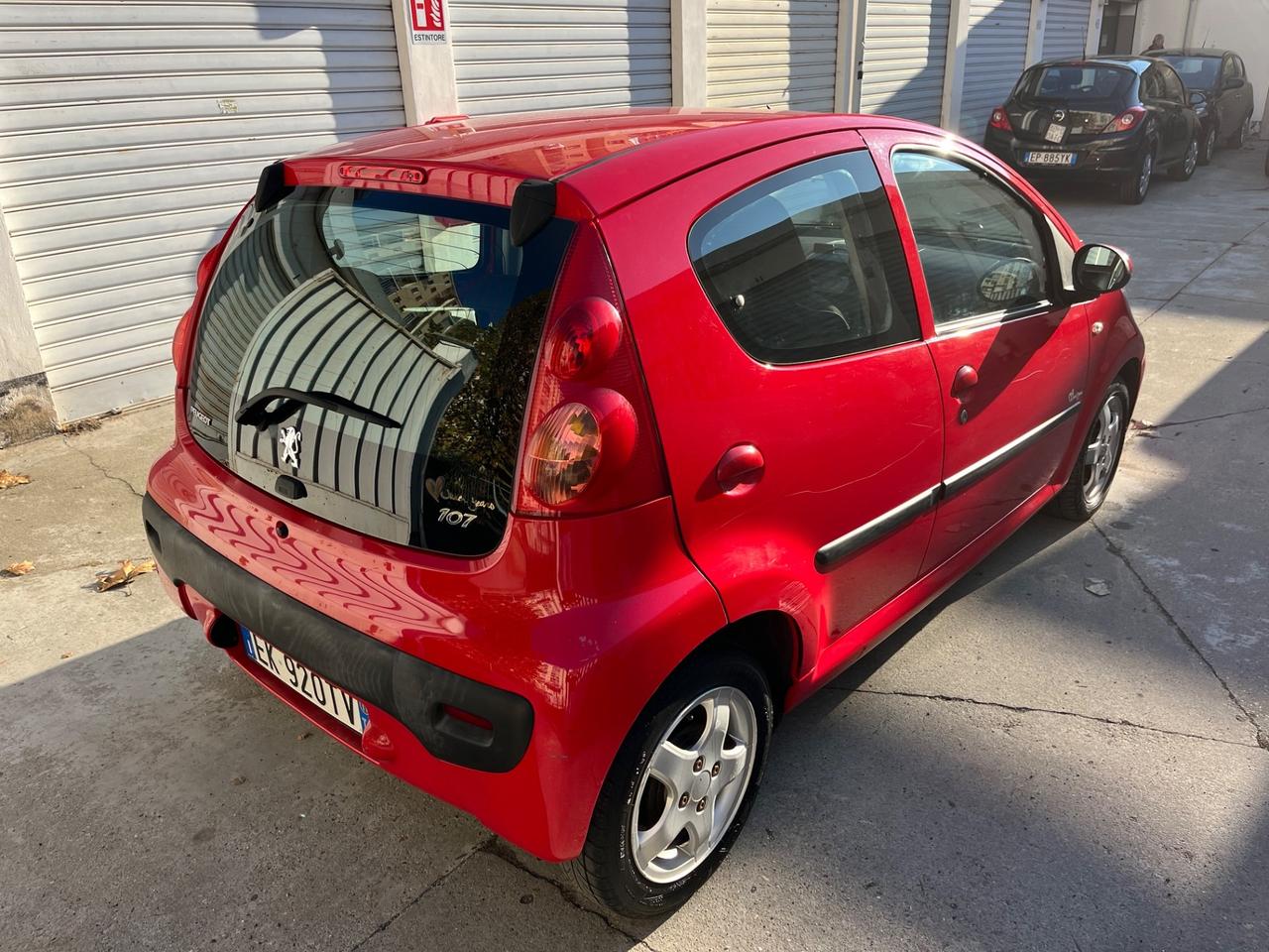 Peugeot 107 1.0 68CV 5p. Allure