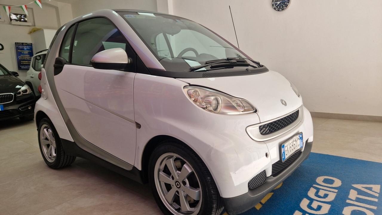 Smart ForTwo 1000 52 kW MHD coupé Genius s.ed.