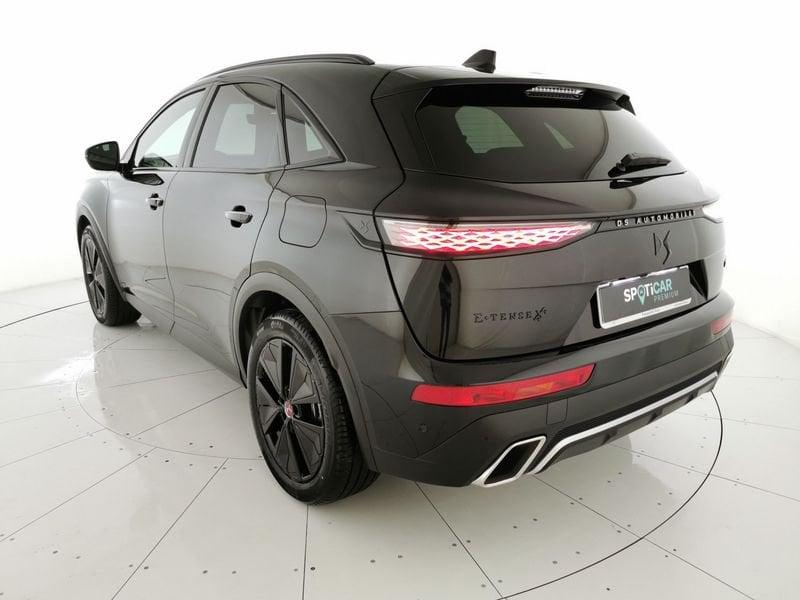 DS DS 7 1.6 e-tense phev Performance Line+ 4x4 300cv auto