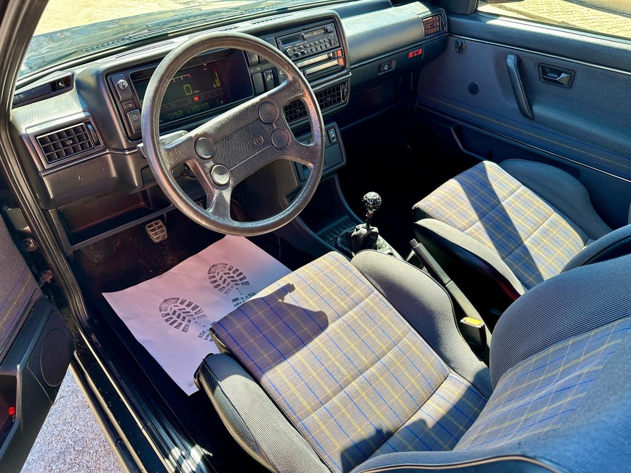 Volkswagen Golf GTI 1800 3 porte 8V