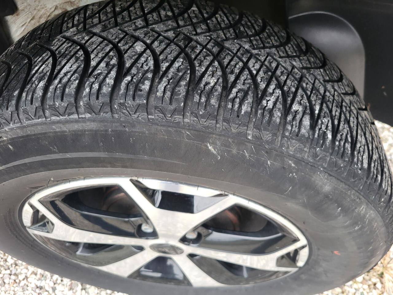 Dacia Duster 1.6 115CV Start&Stop 4x2 GPL Lauréate