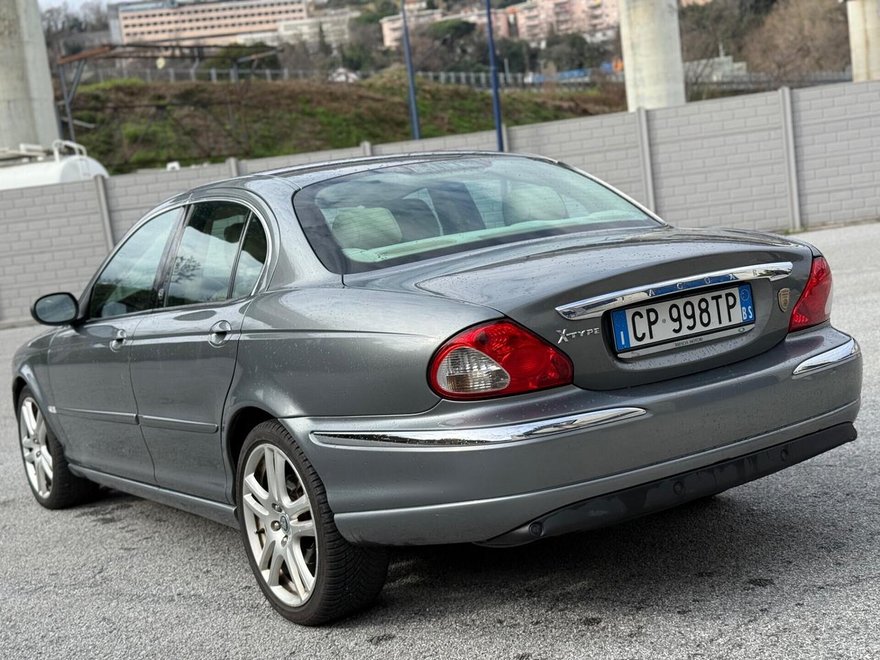 Jaguar X-Type 2 litri V6 24V BENZINA Executive