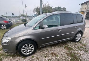 Volkswagen Touran 2.0 TDI DPF Highline