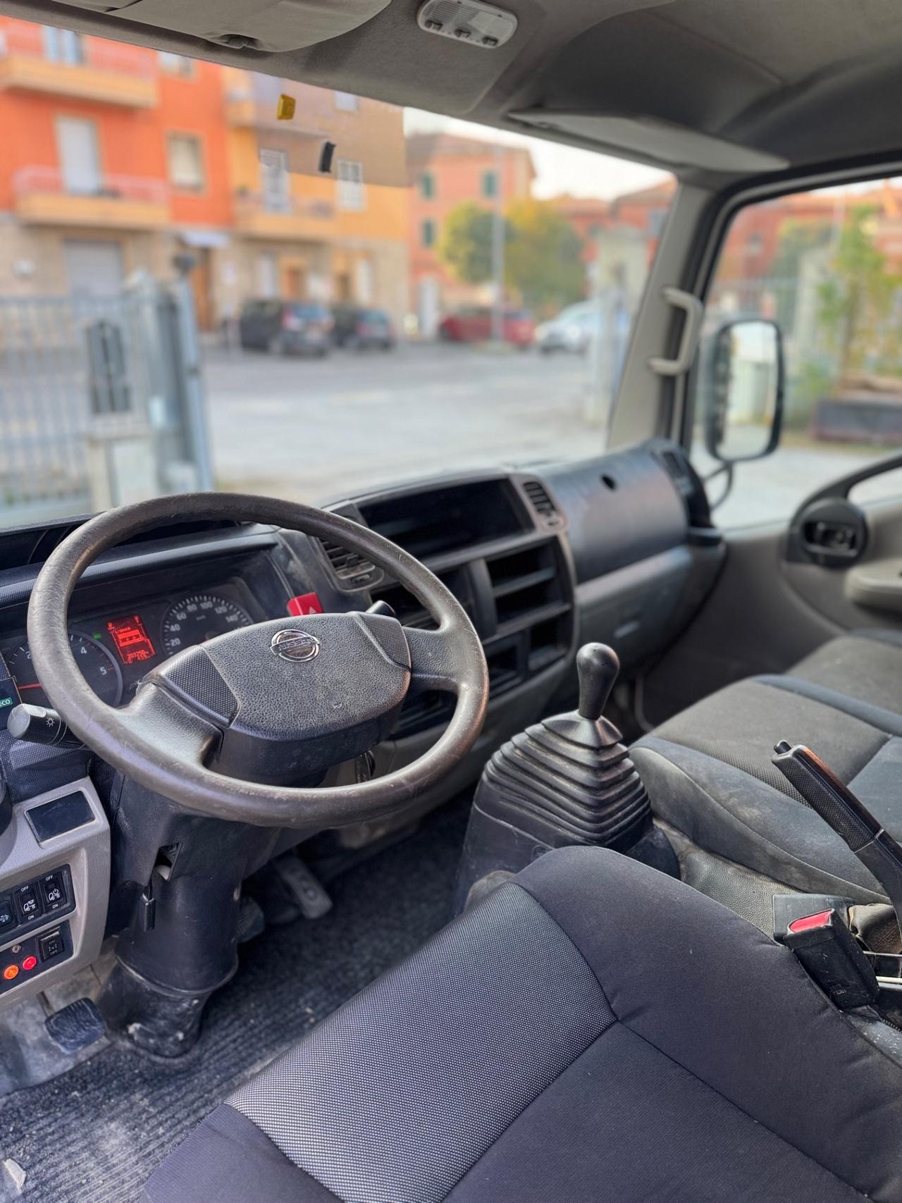 NISSAN NT400 RIBALTABILE TRILATERALE PREZZO + IVA