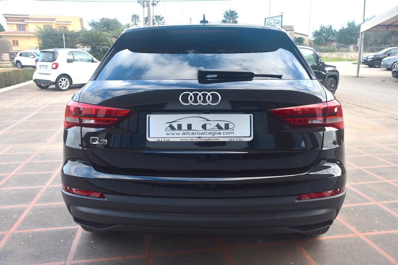 Audi Q3 35 TDI S tronic Business
