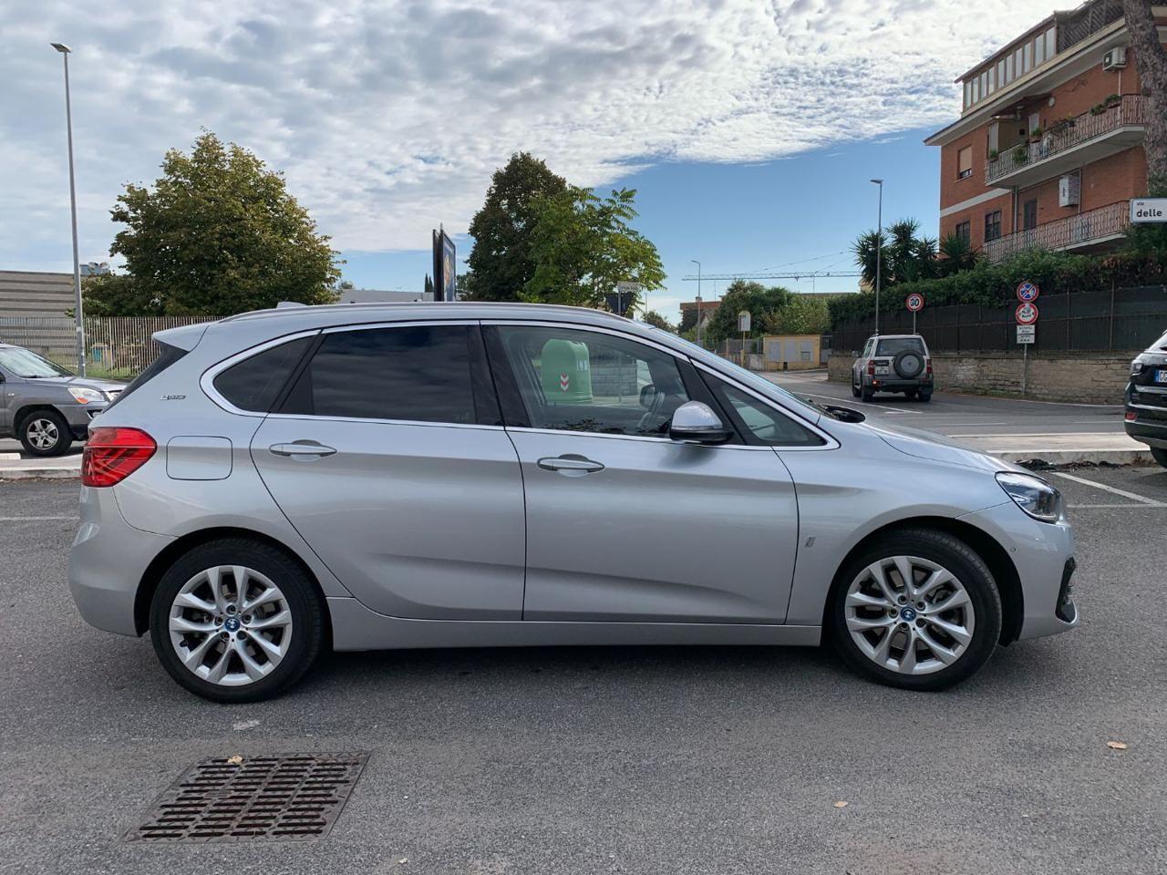 BMW 225 xe Active Tourer iPerformance Luxury PROM-MO.