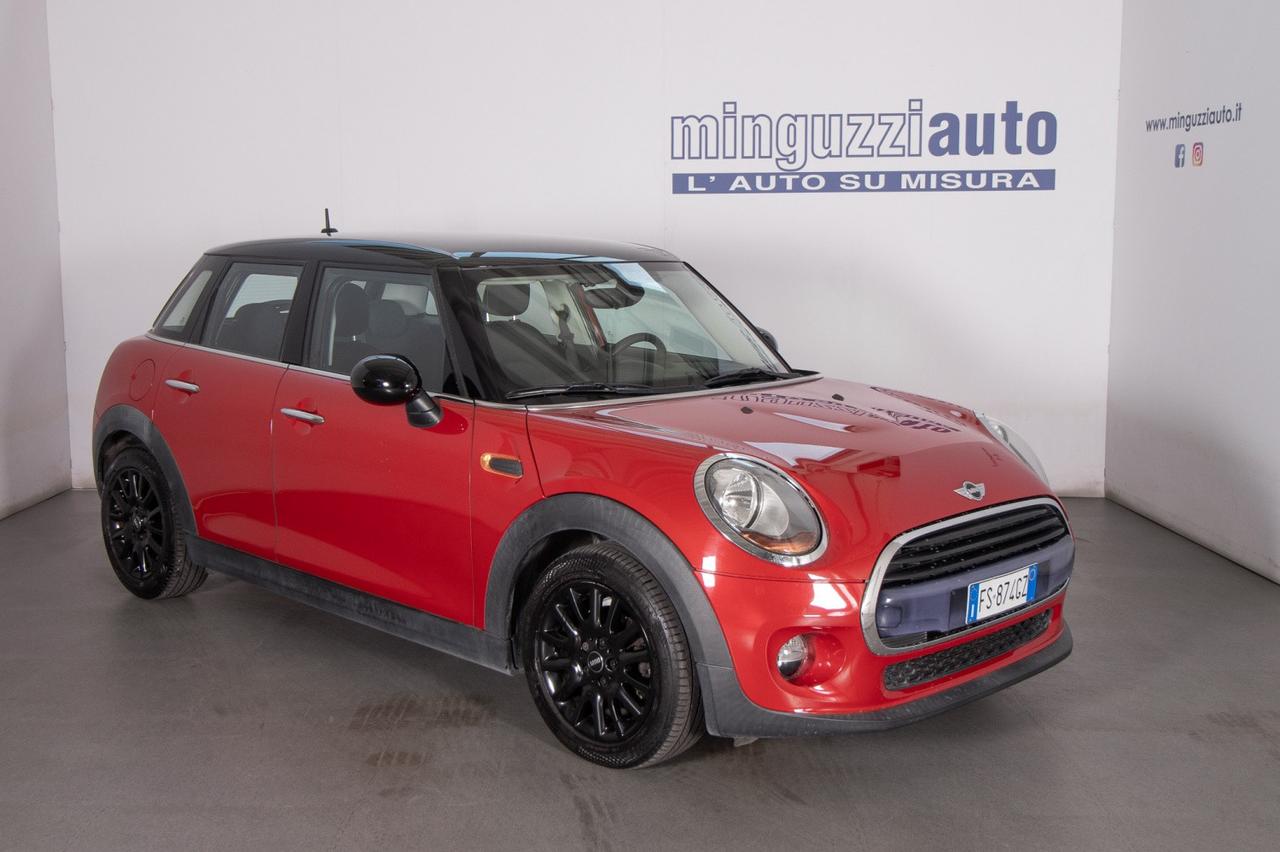 Mini Cooper 5 Porte 1.5 Auto 136cv