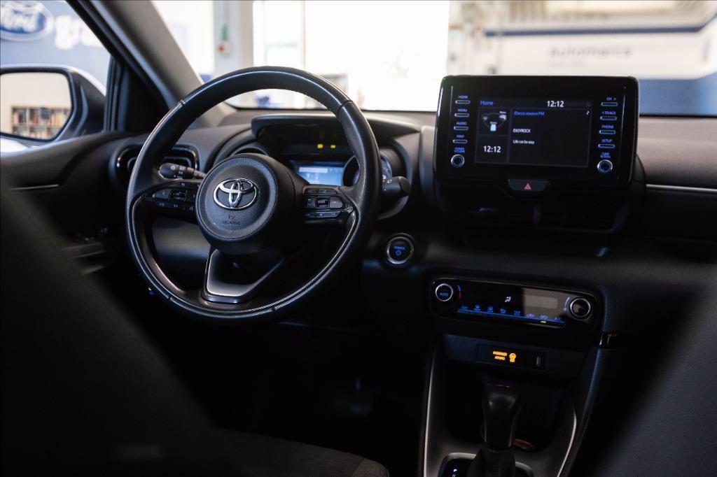 TOYOTA Yaris 1.5h Business del 2021