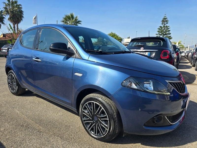 Lancia Ypsilon 1.0Hybrid 70CV GOLD PLUS