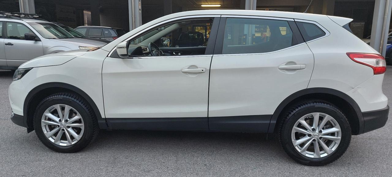 Nissan Qashqai 1.2 DIG-T N-Connecta