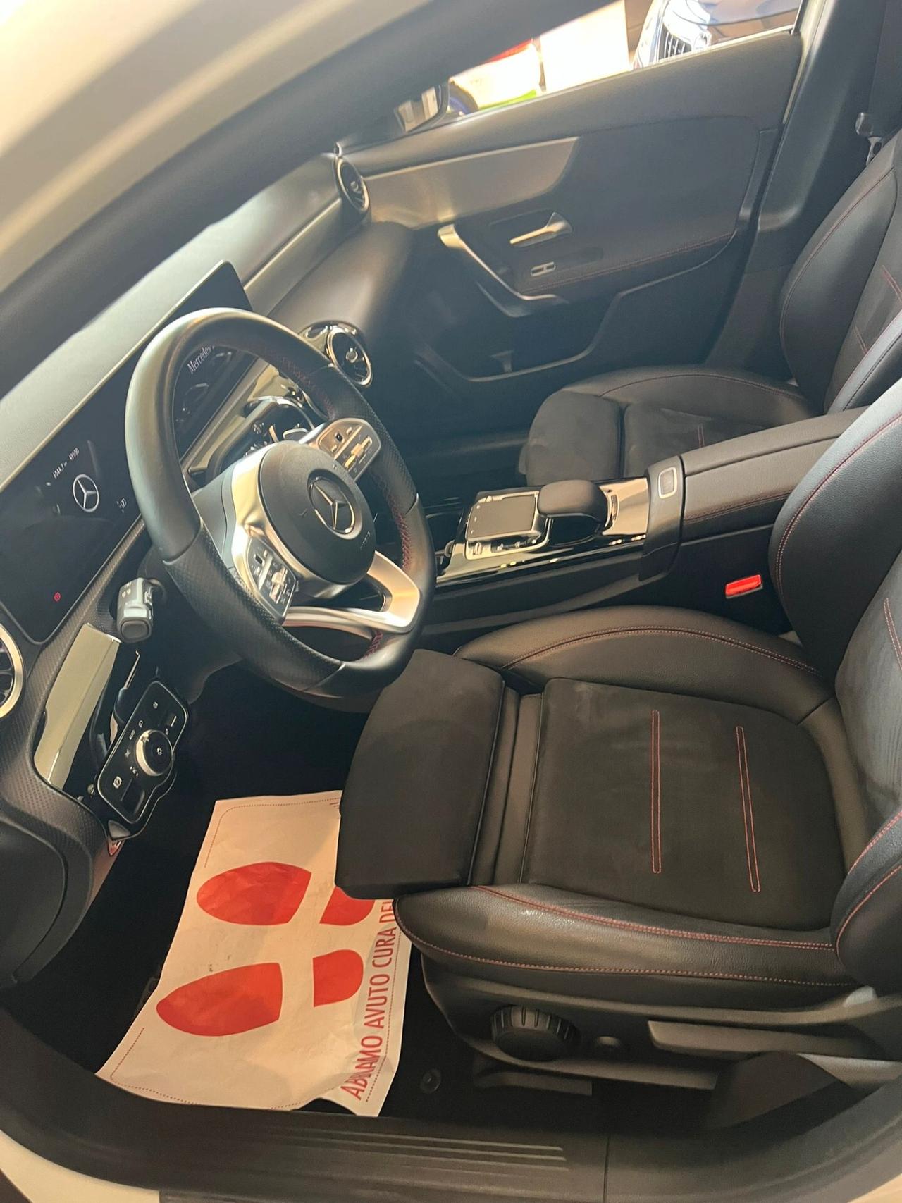 Mercedes-Benz A 180 Classe A - d Premium Auto + TETTO APRIBILE + LED