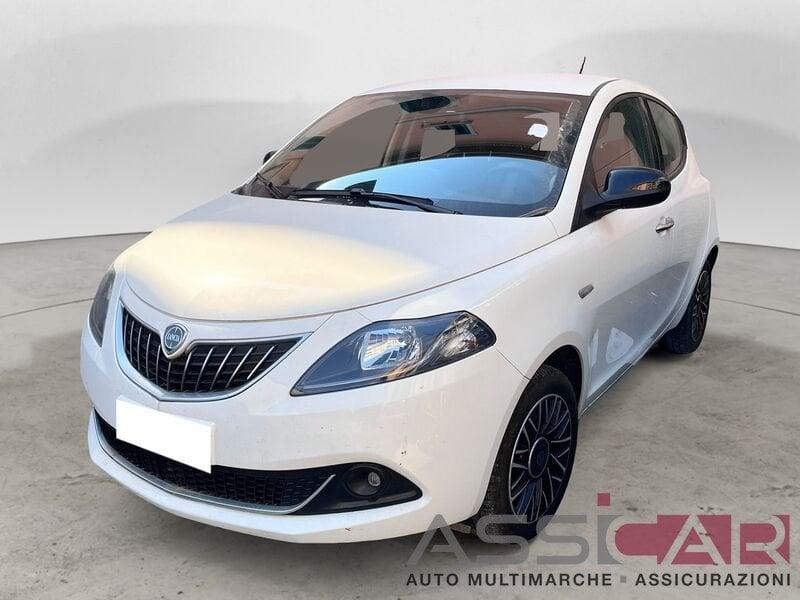 Lancia Ypsilon 1.0 FireFly 5 porte S&S Hybrid Platino