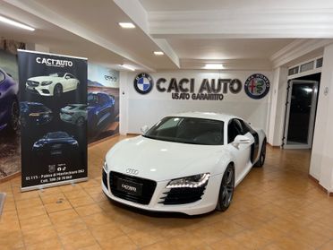 Audi R8 4.2 V8 FSI quattro R tronic Carbon