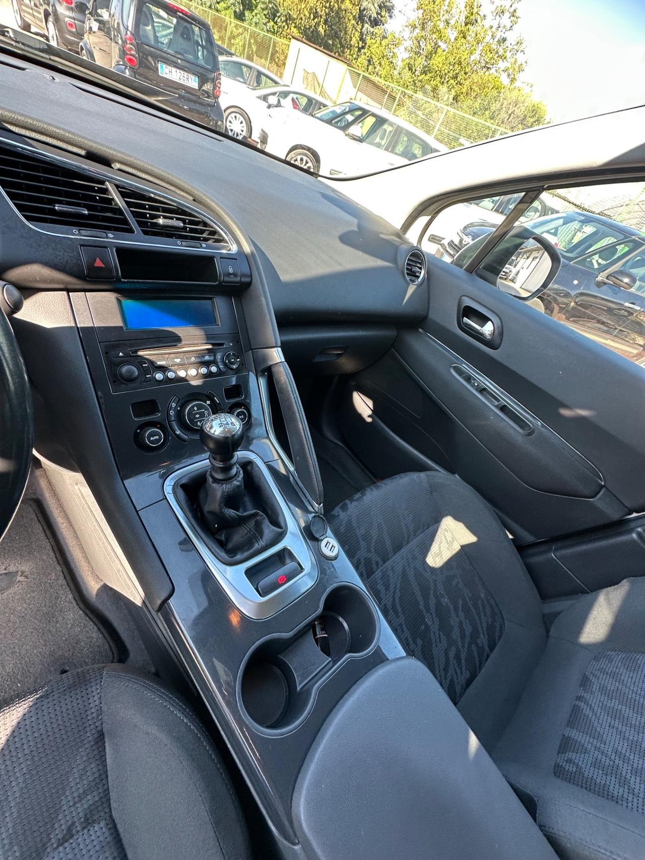 Peugeot 3008 1.6 HDi 112CV Business
