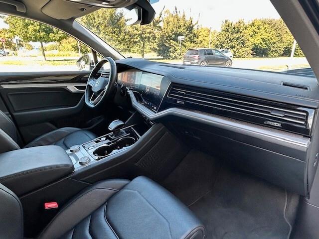 Volkswagen Touareg 3.0 V6 TDI 286 CV SCR Elegance