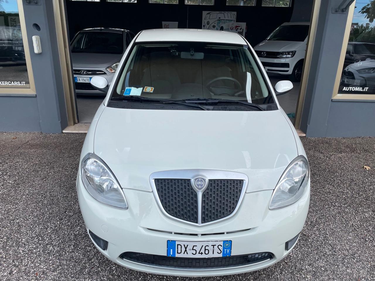 Lancia Ypsilon 1.4 Platino Ecochic GPL