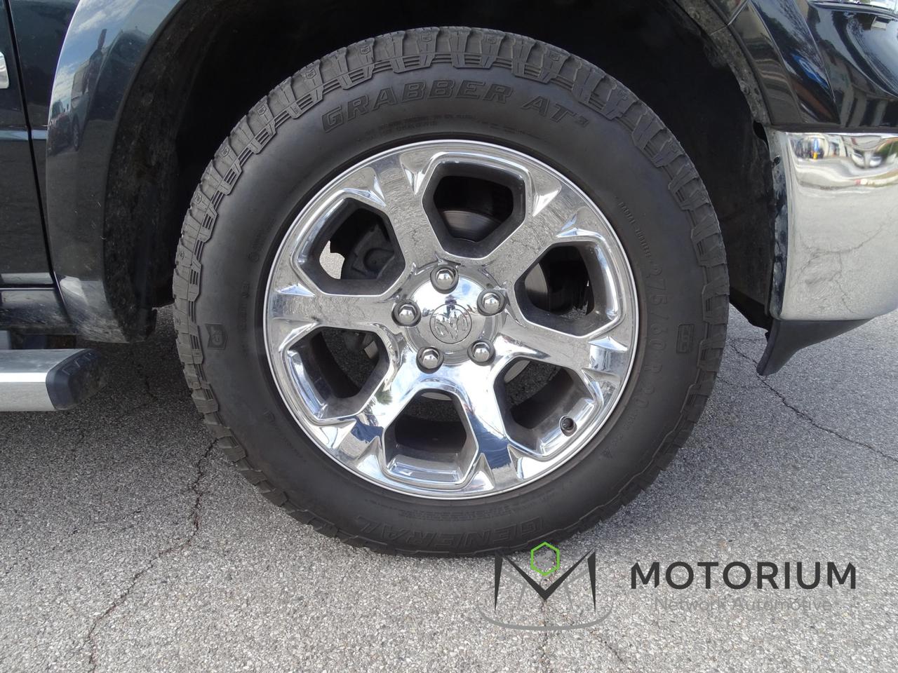 Dodge RAM 1500 AWD 5.7L V8 401CV LARAMIE AUTOCARRO