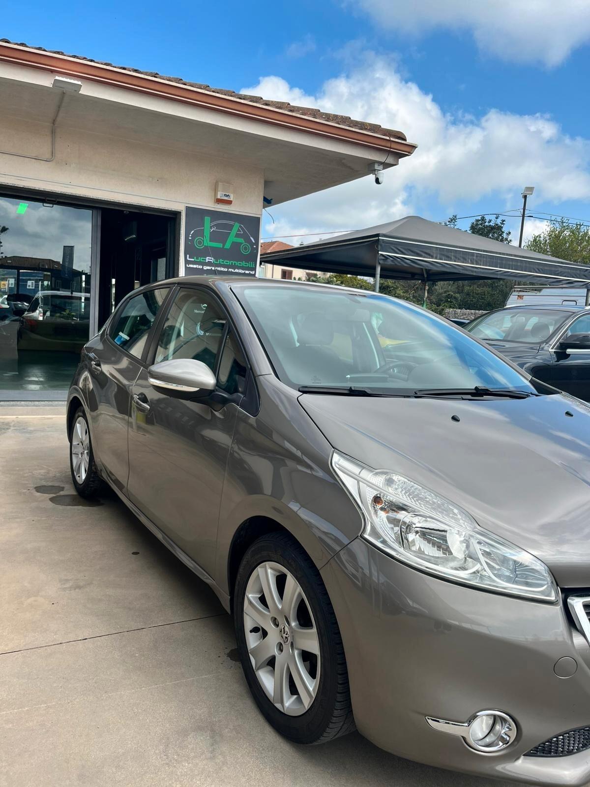 Peugeot 208 1.2 VTi 82 CV 5 porte Allure