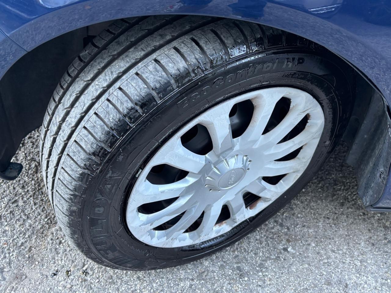 Ford B-Max 1.0 benzina OK NEOPATENTATI