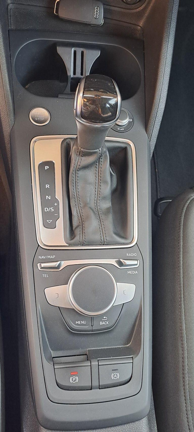Audi Q2 1.5 35 TFSI Business S TRONIC - KM. 85000 CERTIFICATI ! PRONTA CONSEGNA!