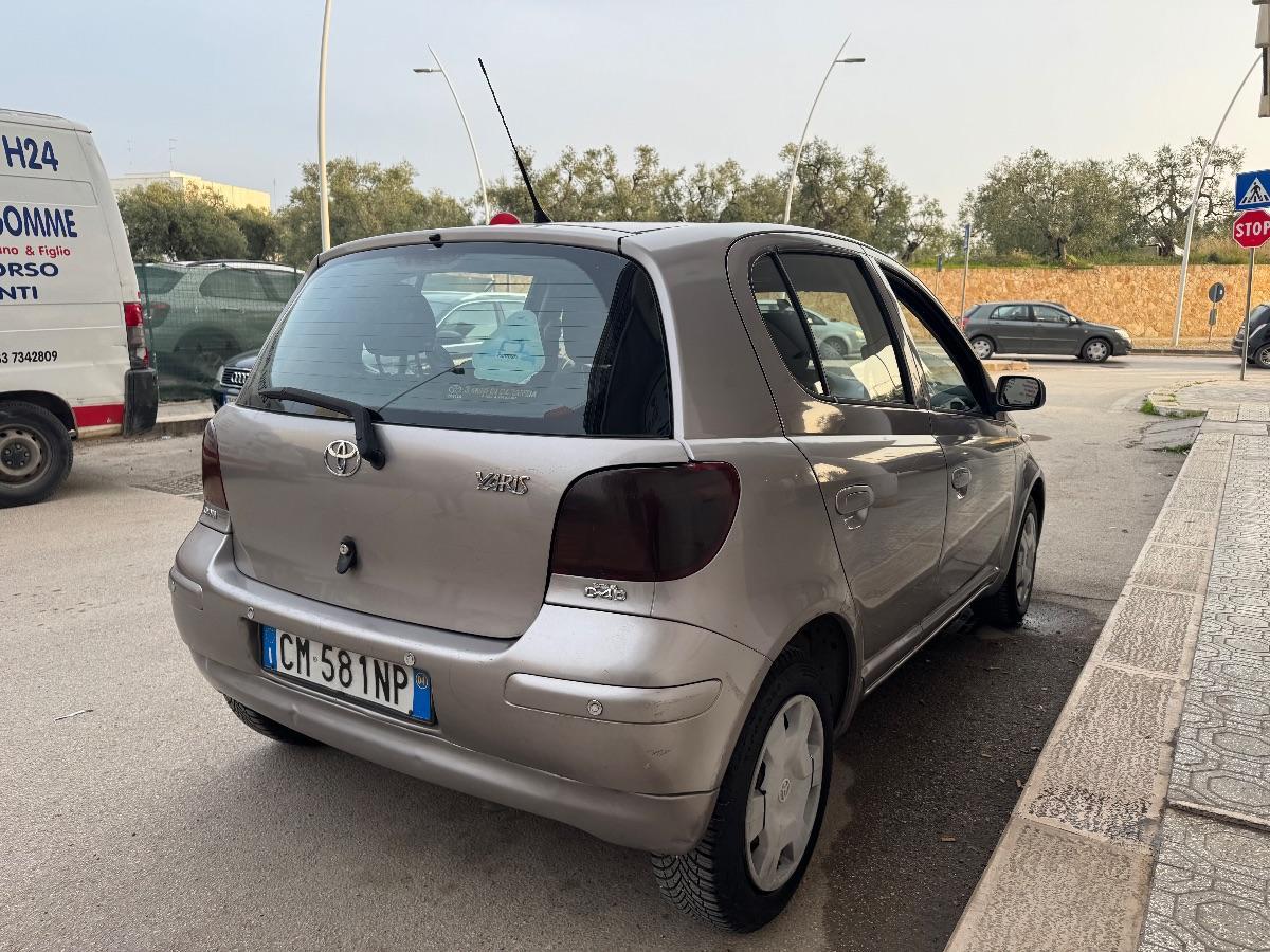 TOYOTA YARIS 1.4 Tdi D-4D Sol