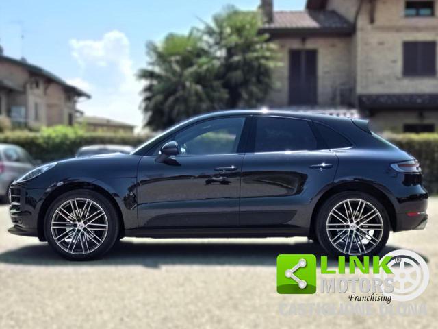 PORSCHE Macan Sport Chrono Pack