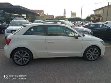 Audi A1 1.6 S.LINE TDI 105 CV 3P Ambition