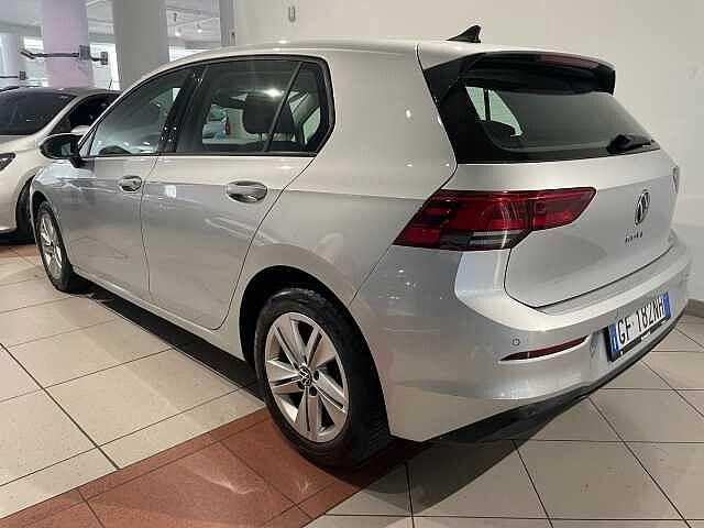 Volkswagen Golf 8ª serie 1.0 eTSI EVO DSG Life
