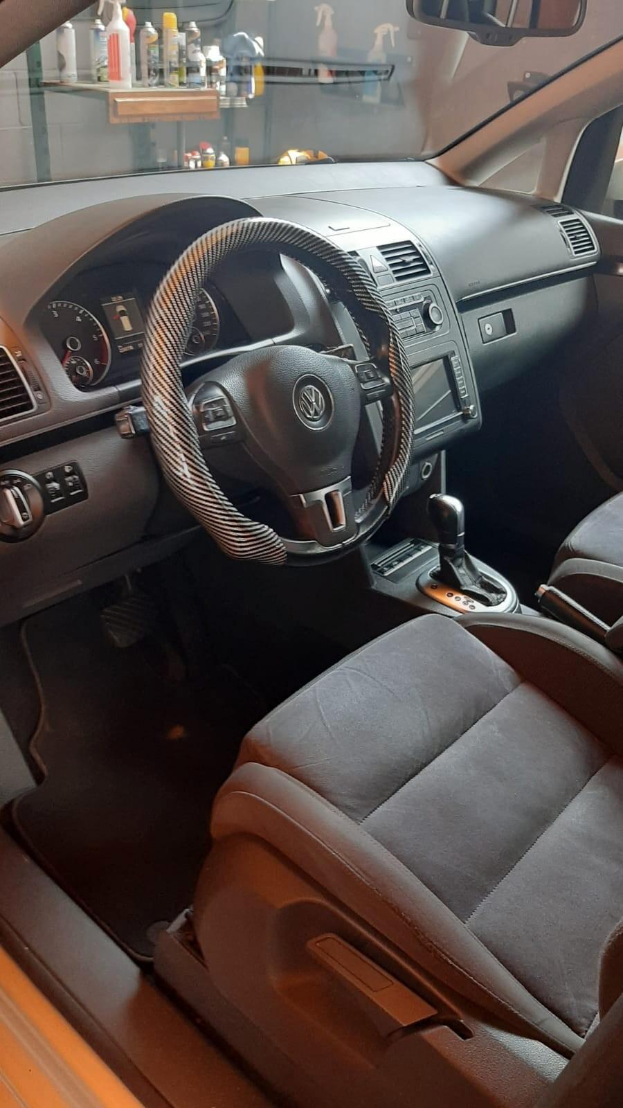 Volkswagen Touran 2.0 TDI 170 CV Highline prezzo €6900