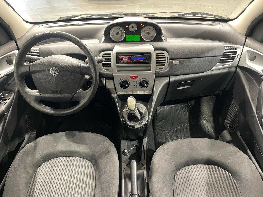 Lancia Ypsilon 1.2 8v Argento