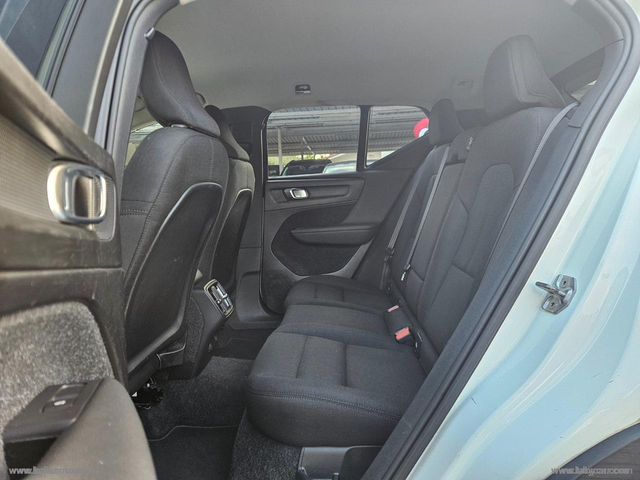 VOLVO XC40 D3 AWD Geartronic Momentum