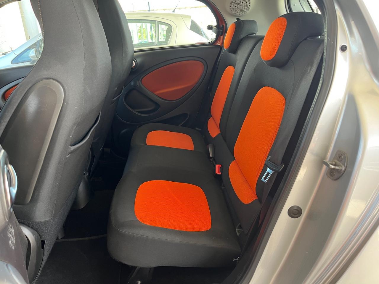 Smart ForFour 70 1.0 Youngster