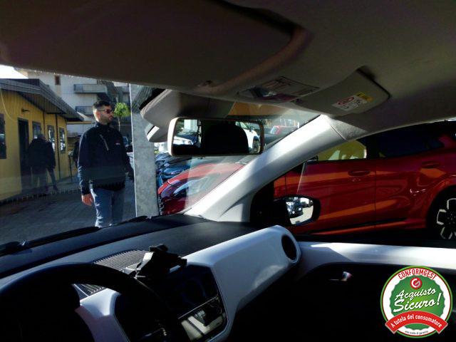 VOLKSWAGEN up! 1.0 75 CV 5p. high up!