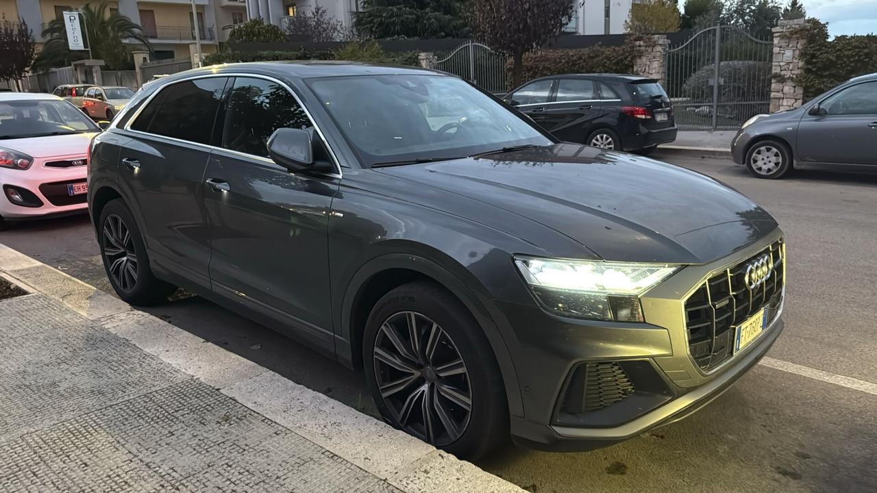 Audi Q8 50 TDI 286 CV quattro tiptronic Sport