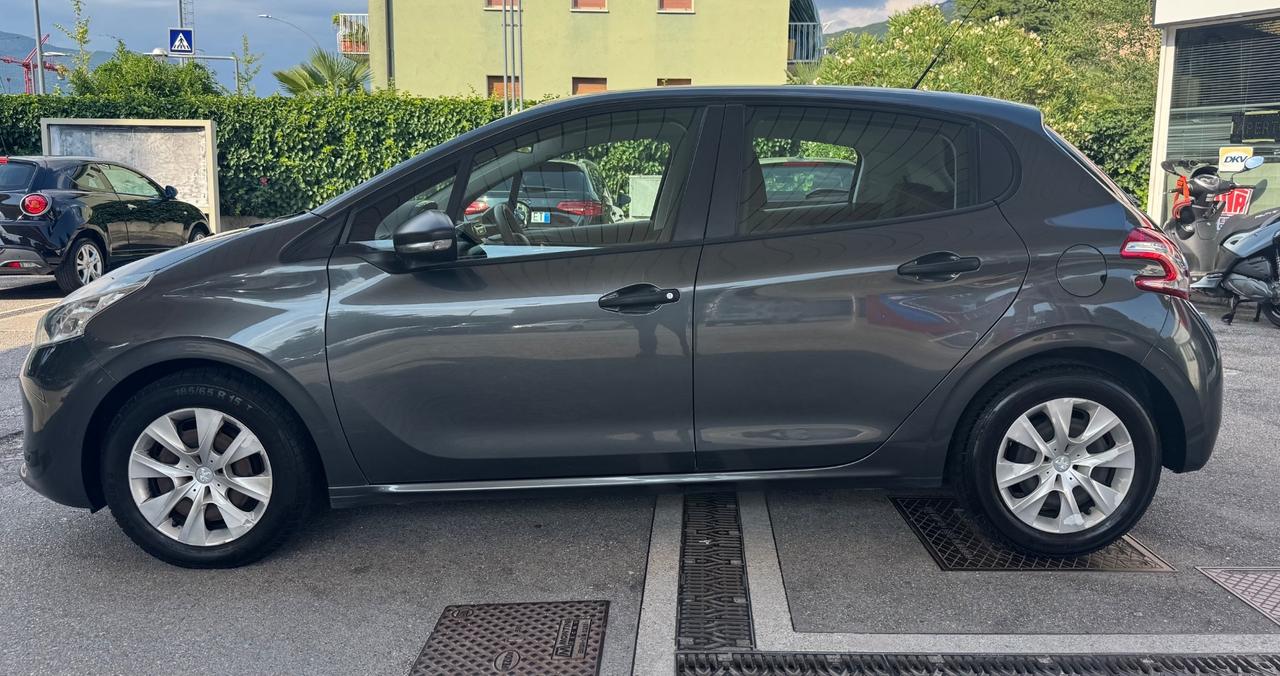Peugeot 208 1.2 VTi 82 CV 5 porte Allure