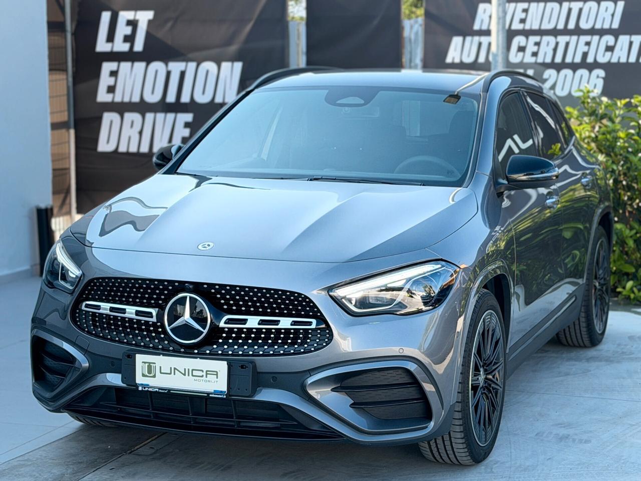Mercedes-benz GLA 200 d 2.0 150 CV KM0 AMG Premium Plus IVA ESPOSTA