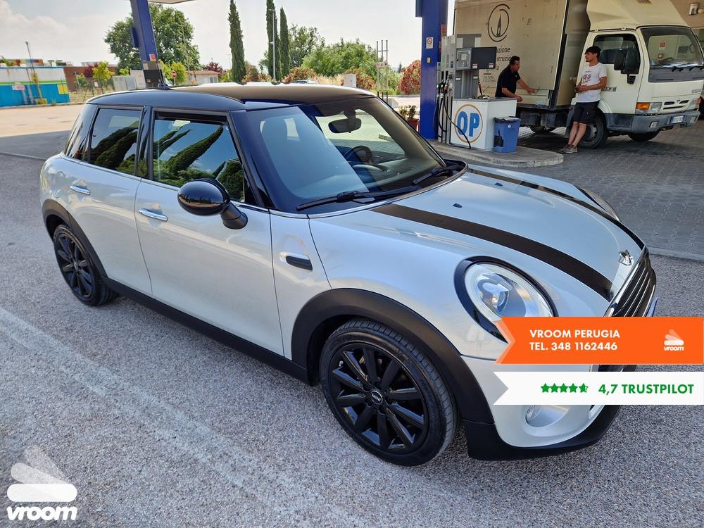 MINI Cooper D F55 1.5 Hype 5P 2017 NEOPATENTATO