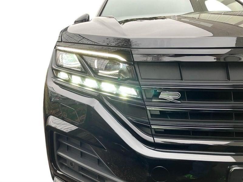 Volkswagen Touareg 3.0 V6 TDI SCR 210kW Elegance R-line Exterior