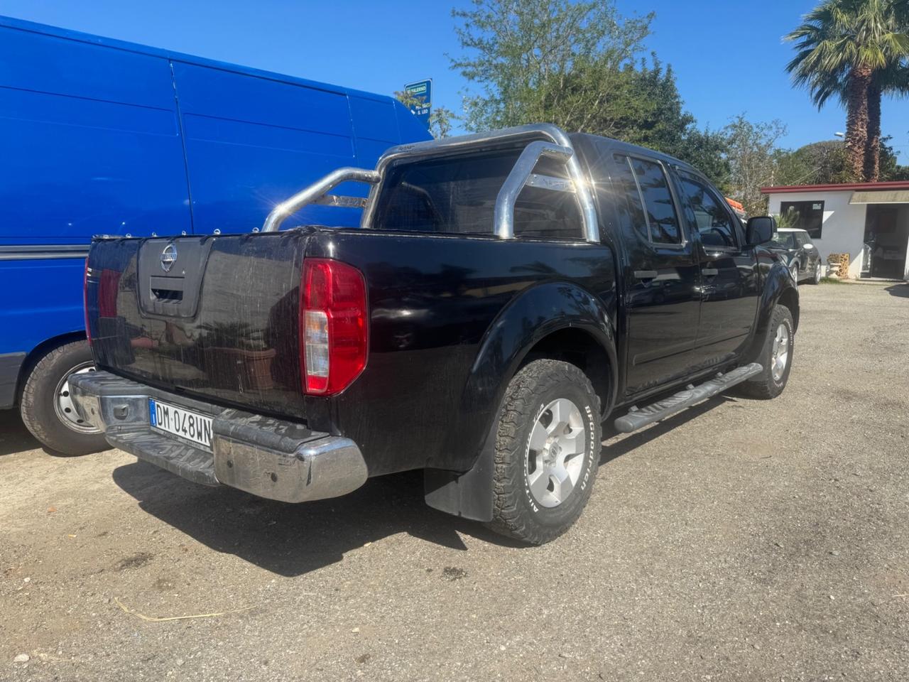 Nissan Navara 2.5 dCi 4 porte Double Cab LE