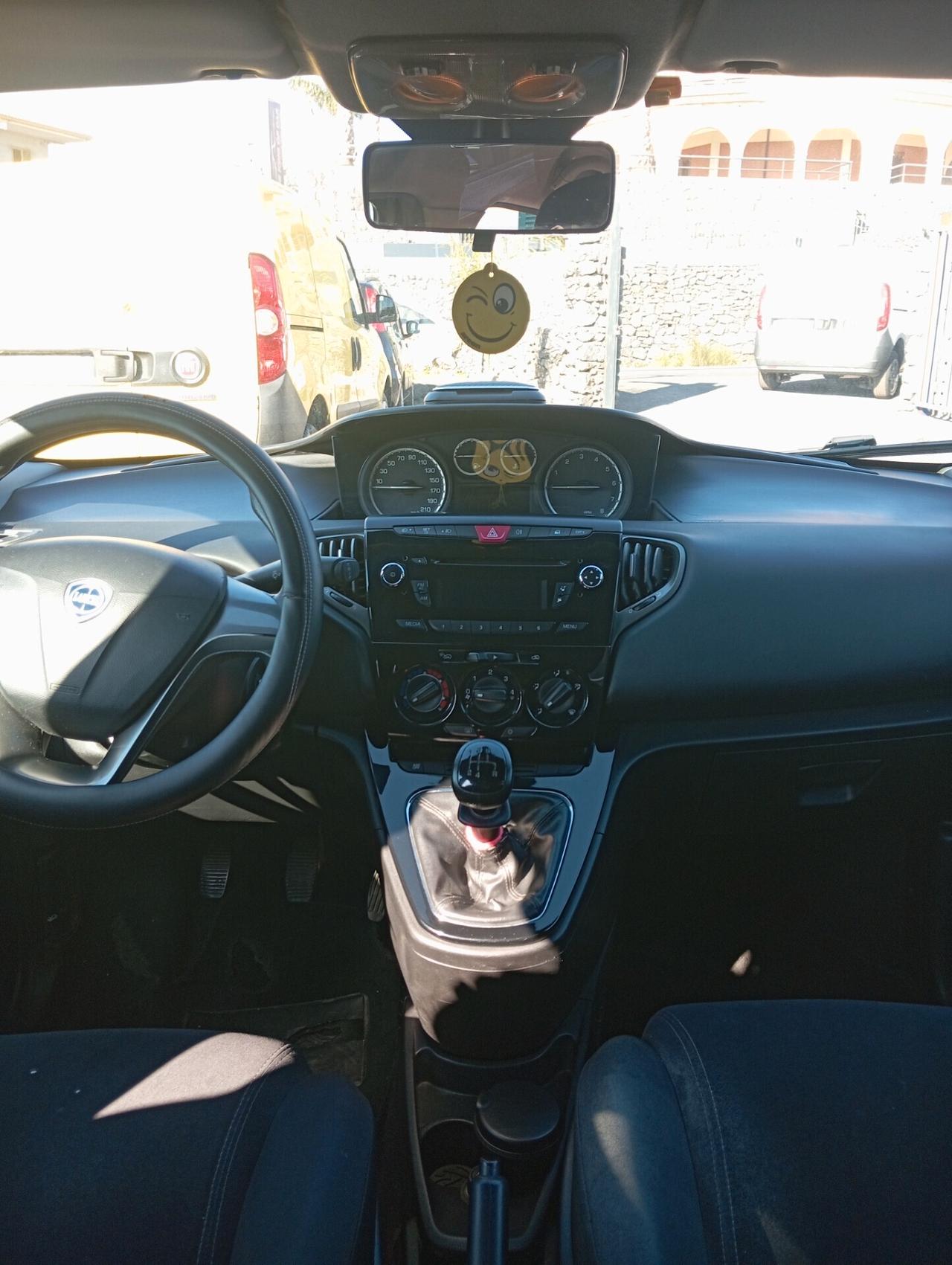 Lancia Ypsilon 1.2 69 CV 5 porte Elefantino[2015]