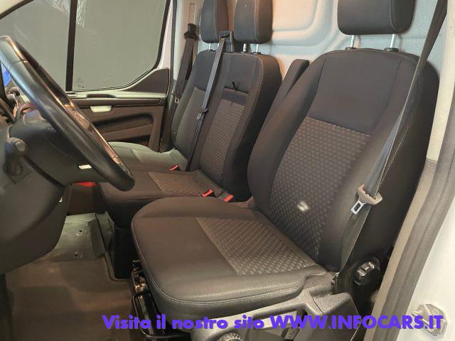 FORD Transit Custom 320 2.0 EcoBlue 130 CV Furgone Trend